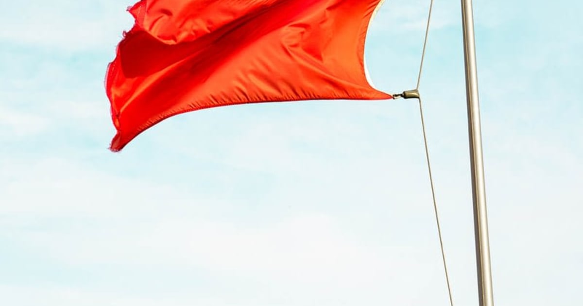 Store røde flagg som indikerer svindel på nettcasino